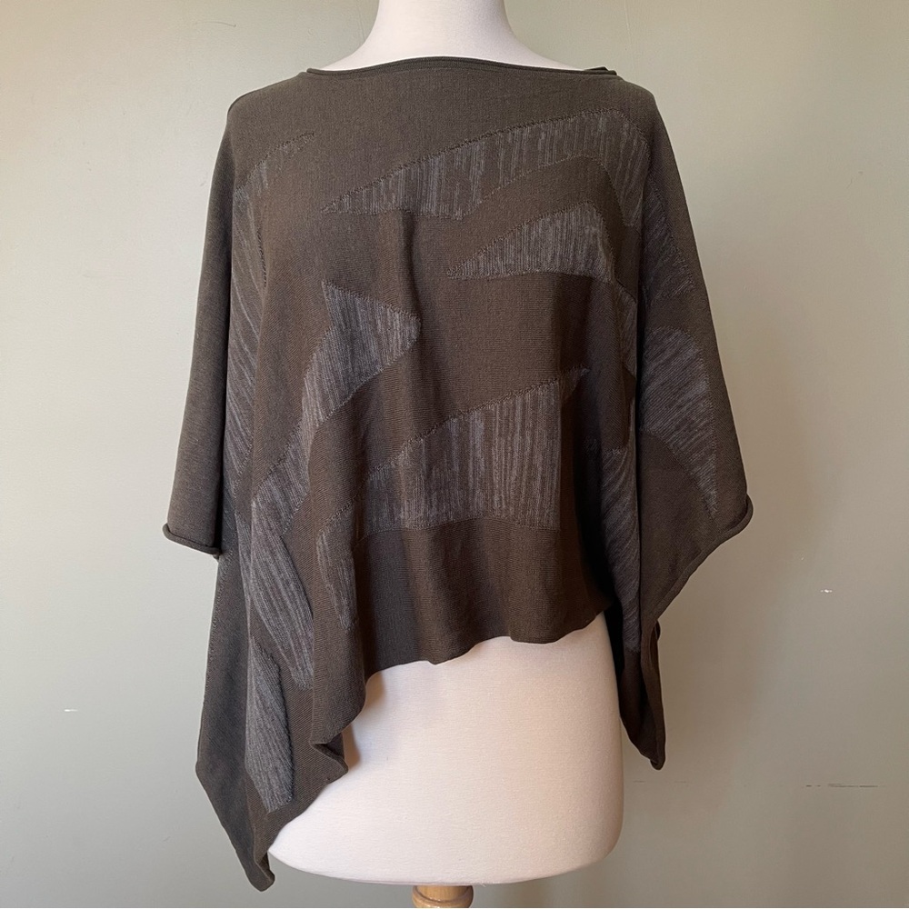 STELLA CARAKASI Stay Loose Sweater NWT